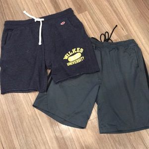 Men’s size large gym shorts